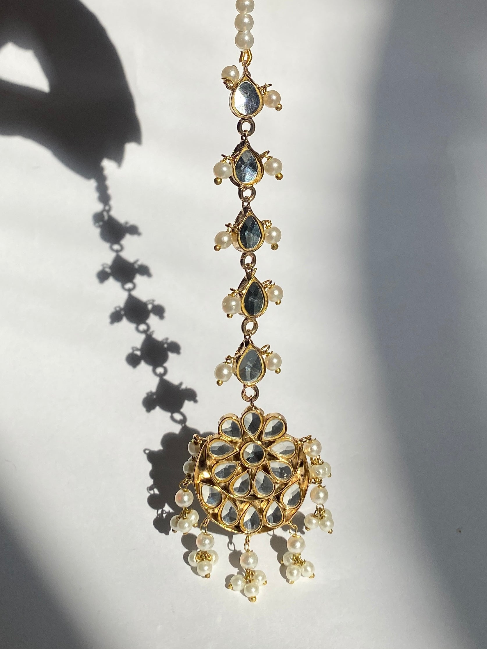 Shahi Kundan Bindiya | Traditional Pakistani Hair Accessories