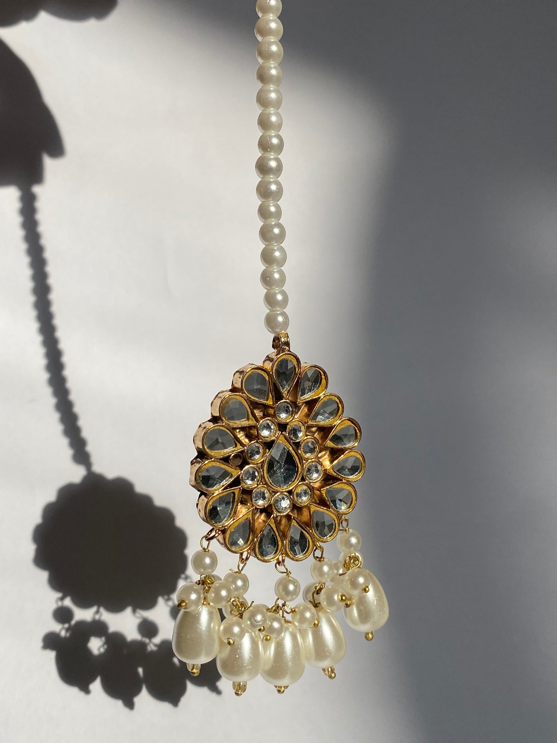 Rani Kundan Bindiya | Traditional Pakistani Hair Accessories