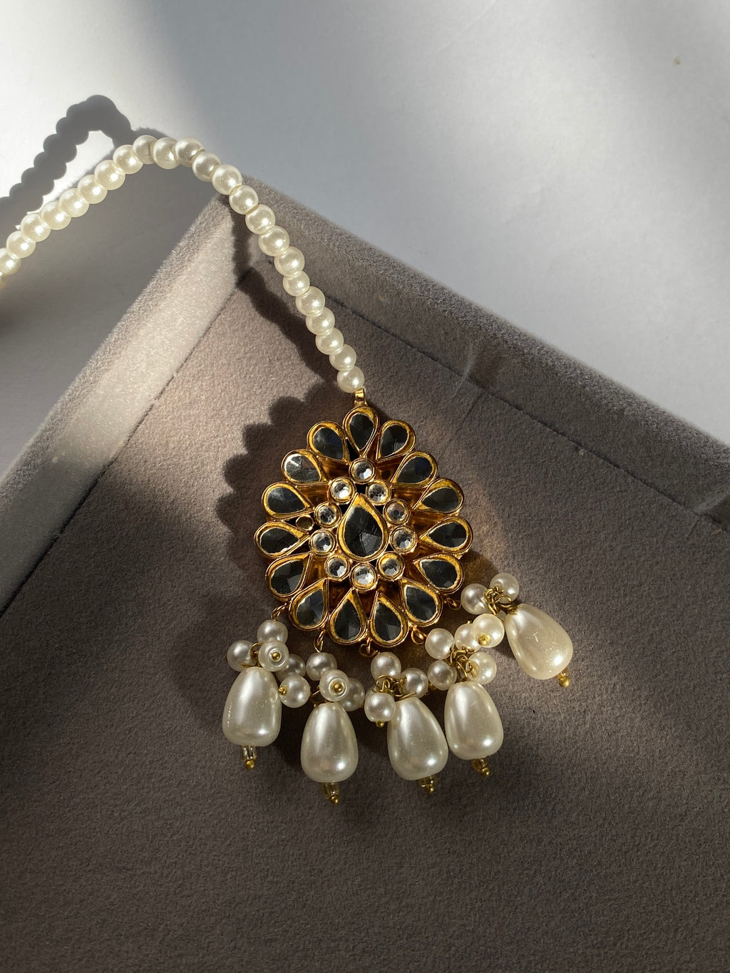 Rani Kundan Bindiya | Traditional Pakistani Hair Accessories