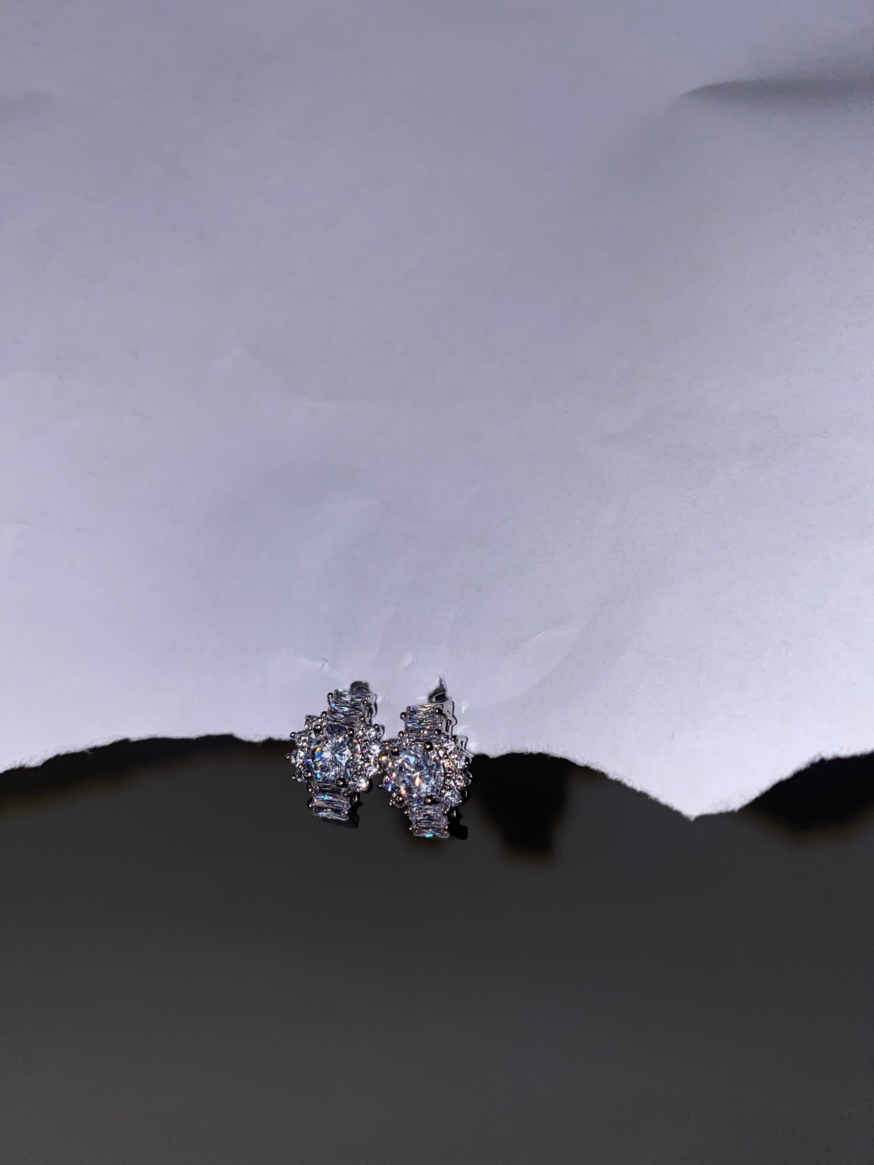 Lumi Studs